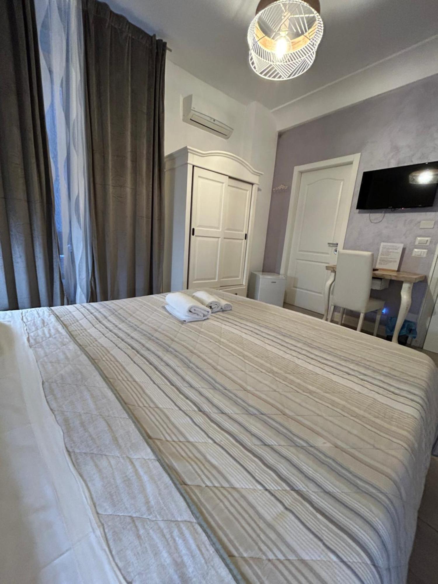 나폴리 Chiaia Roof B&B 객실 사진