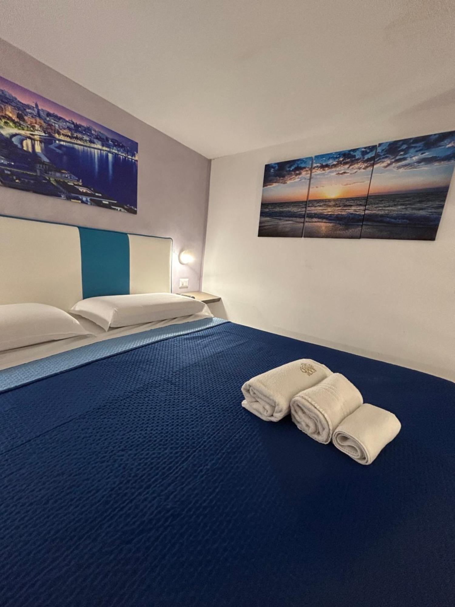 나폴리 Chiaia Roof B&B 외부 사진